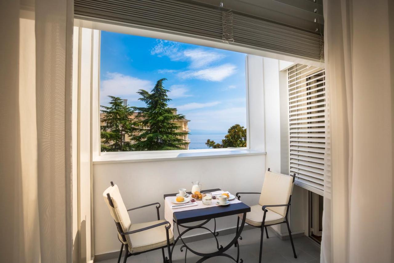 Remisens Villa Elsa Ловран Екстериор снимка